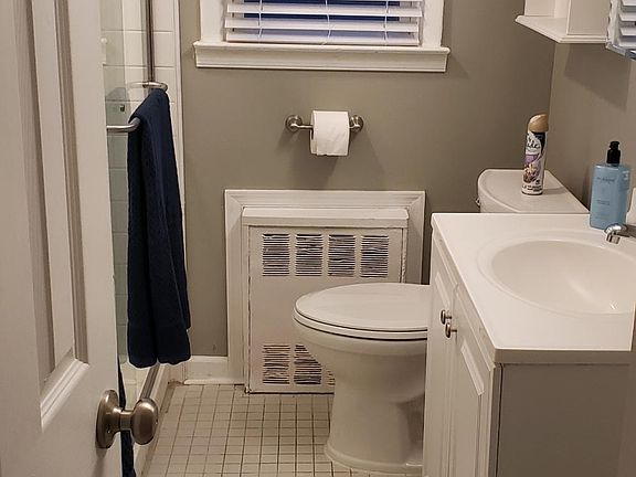 2nd image of 666 Tysens Ln Floor 2