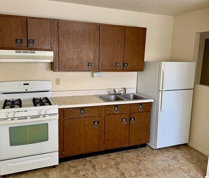 204 General Marshall St NE #3 — Photo 4