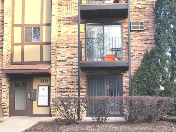110 Klein Creek Ct APT 5E, Carol Stream, IL 60188