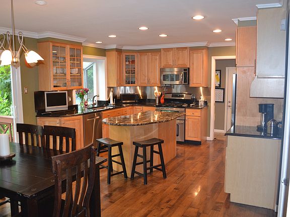 4th image of 12507 Trammell Ct