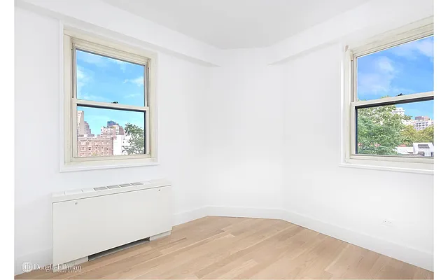 Rented by Douglas Elliman | media 33