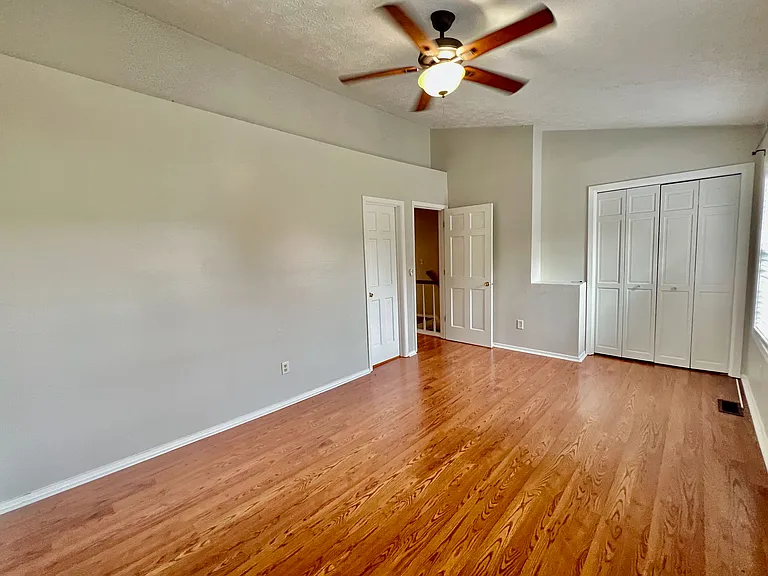 604 Wedgewood Way — Photo 17