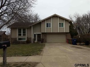 9709 S 22nd Cir, Bellevue, NE 68123