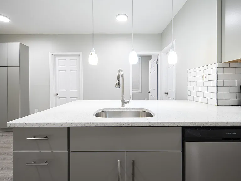 1820 Highland Ave #1 — Photo 7