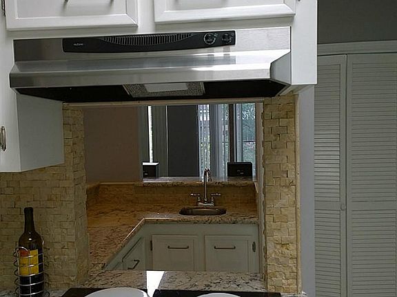 5th image of 1826 Eagle Falls Dr