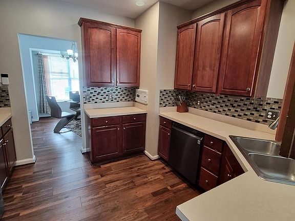 4th image of 9709 Woodyard Cir