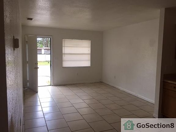 4th image of 1204 E Yukon St APT A