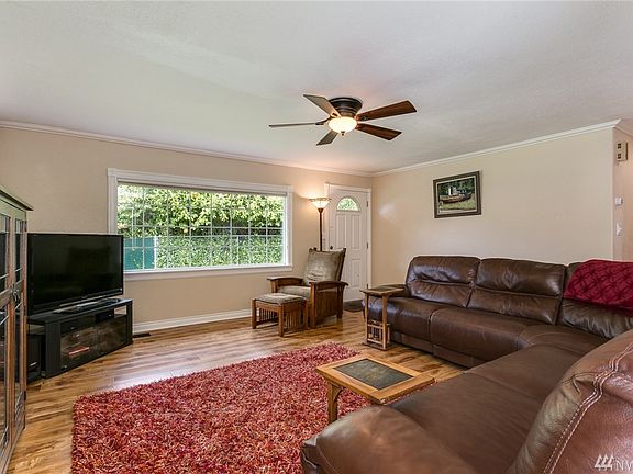 5th image of 16106 37th Ln S