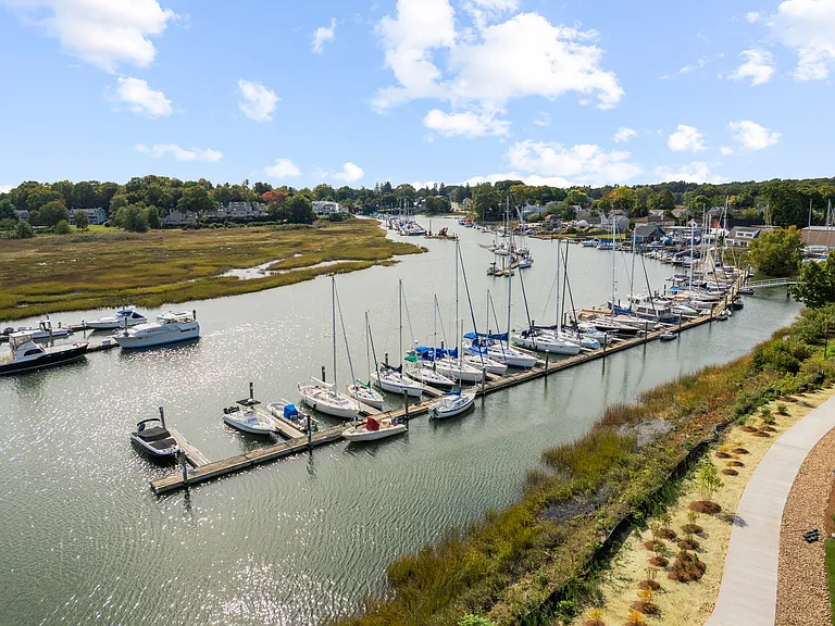 Mariners Landing — Photo 33