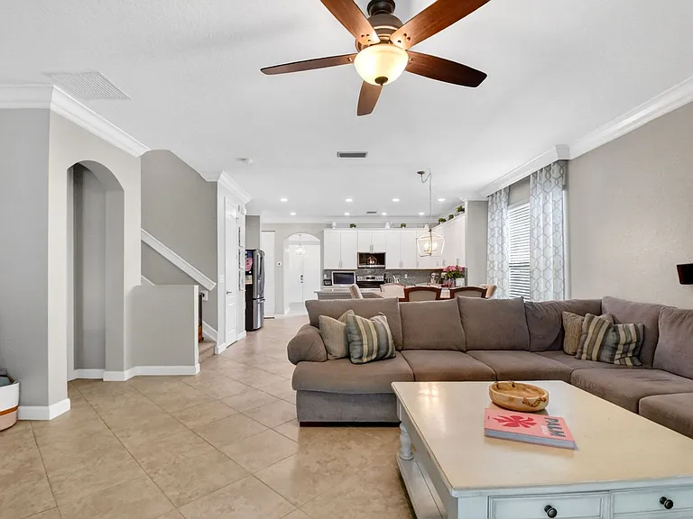 9062 Gulf Cove Dr — Photo 25