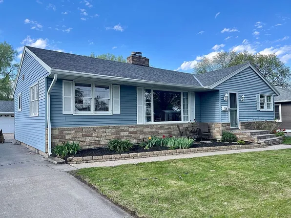 57 16th Ave N, Fargo, ND 58102