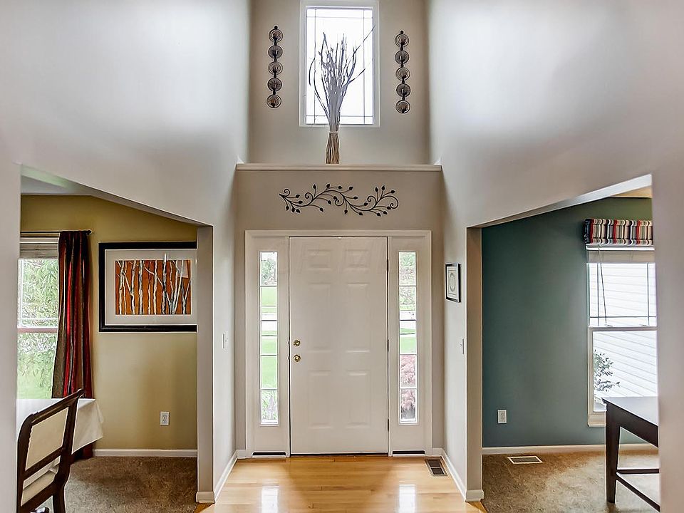 1st image of 7782 Emerald Pl