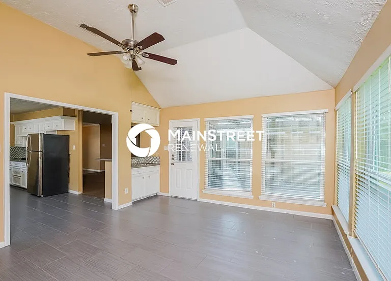 15514 Cabildo Dr — Photo 7