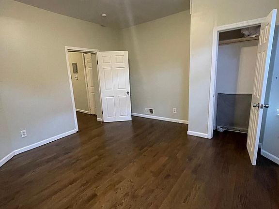 3rd image of 46 Blum St Floor 1