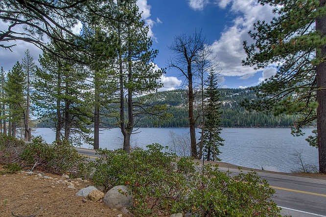 2nd image of 15118 Donner Pass Rd