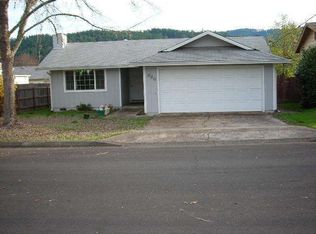 986 E 3rd Ave, Sutherlin, OR 97479