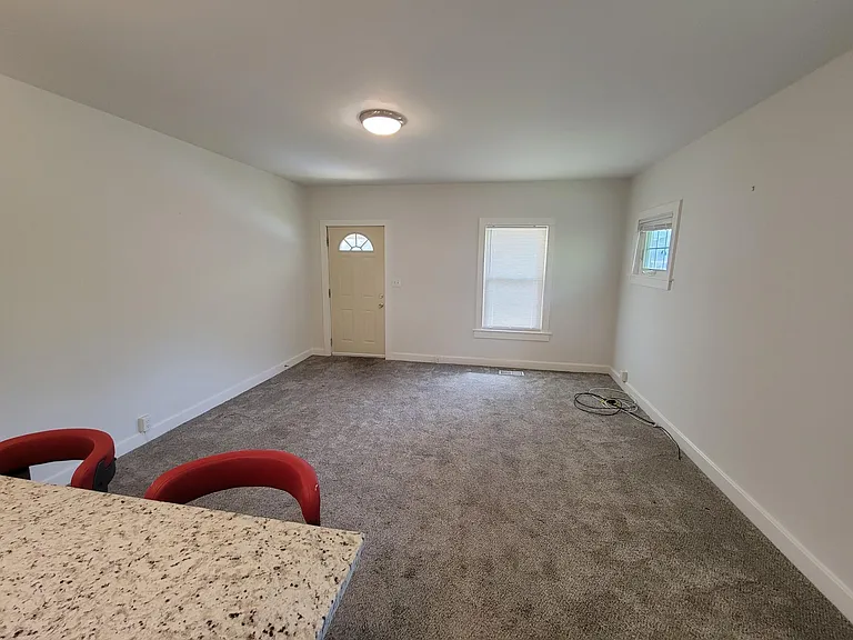 6814 E Plum St — Photo 8