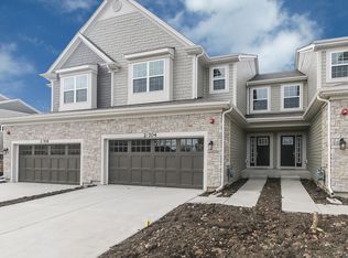 2S704 Crimson King Lane Gln, Glen Ellyn, IL 60137