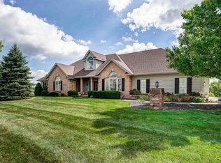2217 Longleaf Dr, Fort Wayne, IN 46814