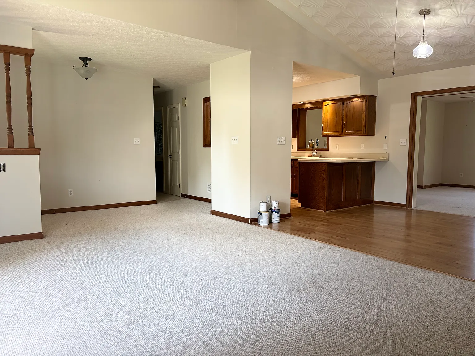 3 bed, 1800 sqft, $2,250 — Photo 2