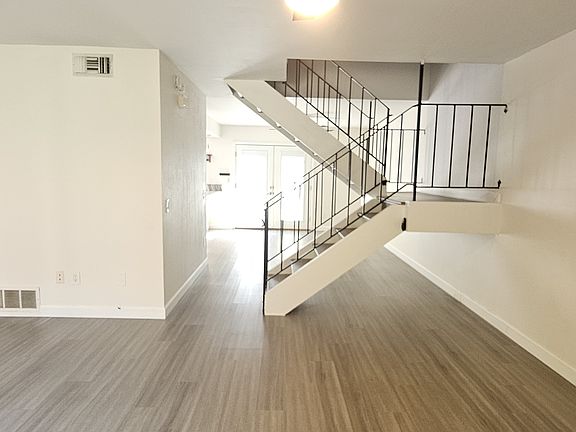 2nd image of 2252 N Indian Canyon Dr Unit A