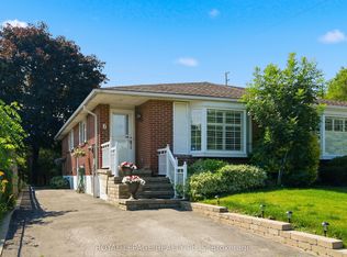 6 Merrydrew Ct, Mississauga, ON L5M 1W7