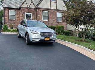 49 Curtis Ln, Yonkers, NY 10710