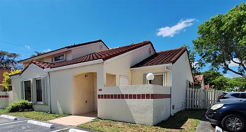 3214 San Remo Cir Photo 1