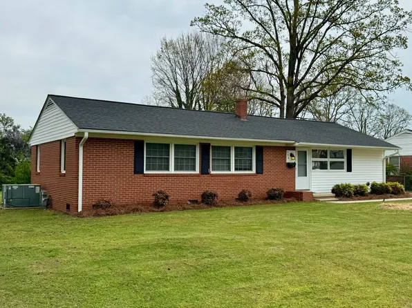 706 Lynnwood Dr, Burlington, NC 27215