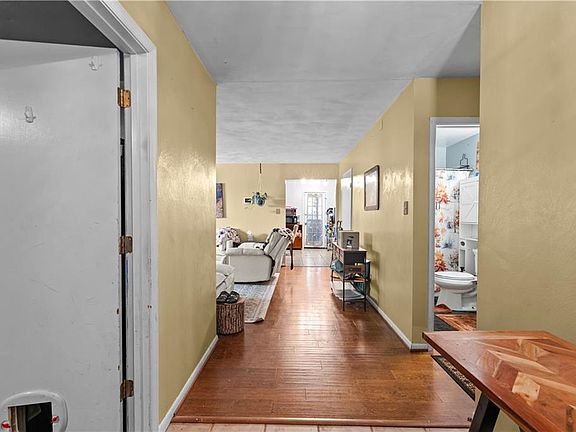 2nd image of 2916 Cardini Pl