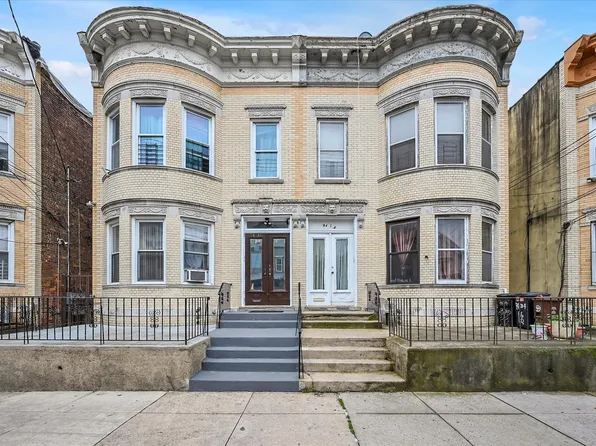 9436 86th Road, Woodhaven, NY 11421