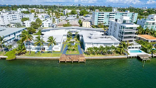 1940 Bay Dr #11 Photo 1