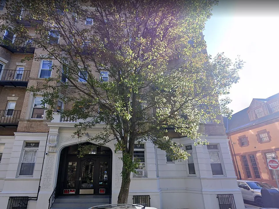 34 Hemenway St #39