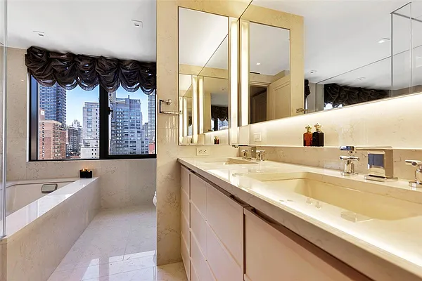 Sold by Engel & Völkers New York City | media 10