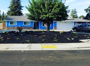 13351 Laird St, Lockford, CA 95237