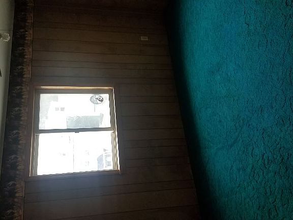 2nd image of 608 School St
