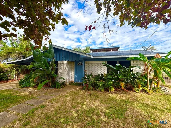 208 N Washington Ave, Pt O Connor, TX 77982