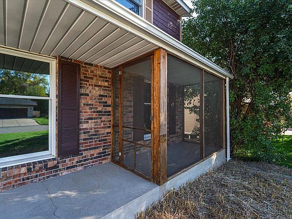 5th image of 1331 Willow Cir