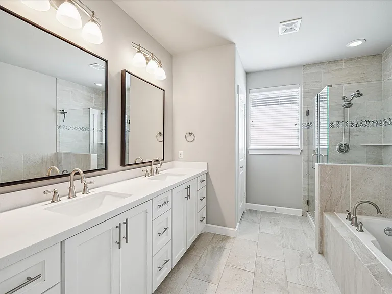 880 Wakefield Dr #C — Photo 6