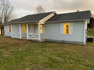 325 Penny Ln, Sparta, TN 38583