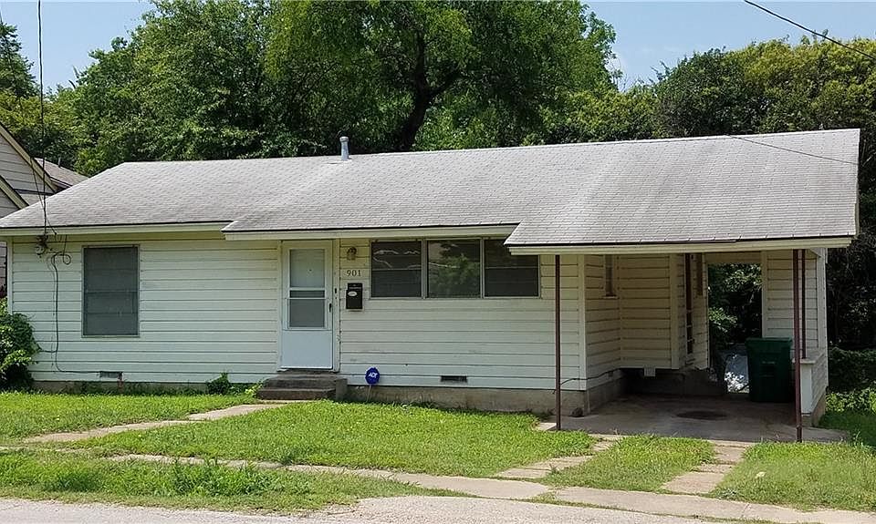 1st image of 901 Phinney Ave