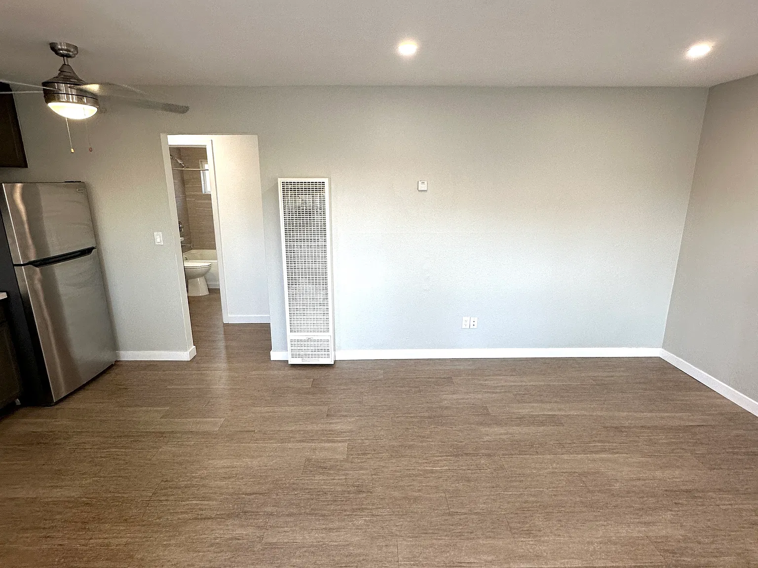 1025 Georgia St — Photo 2