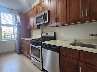 3513 29th St #2, Astoria, NY 11106