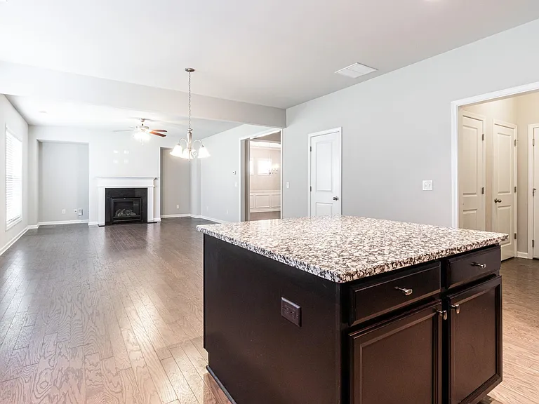 5780 Rialto Way — Photo 12