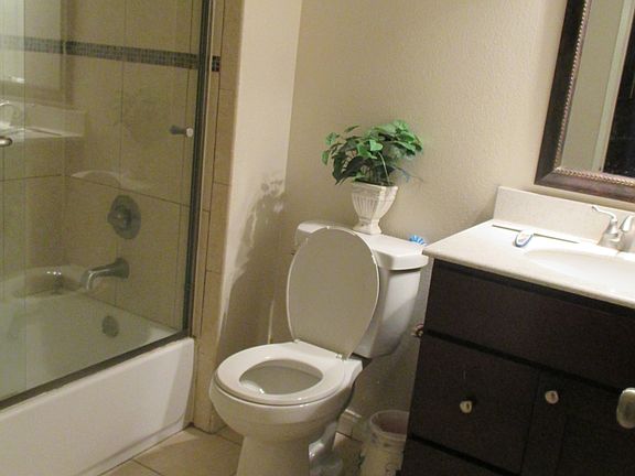 Upstair Bathroom