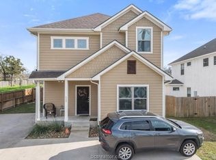 117 Fairway Dr, Bryan, TX 77801