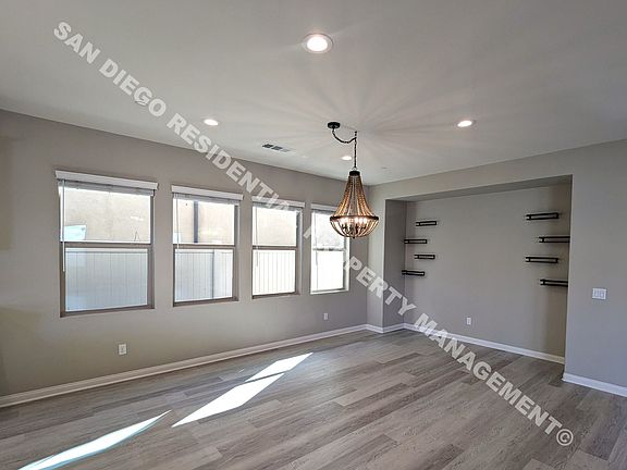 4th image of 2883 Demler Dr