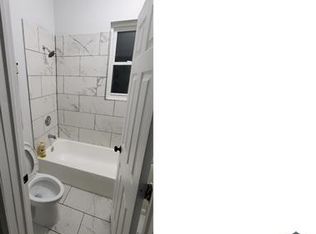 111 W 70th St #1, Chicago, IL 60621