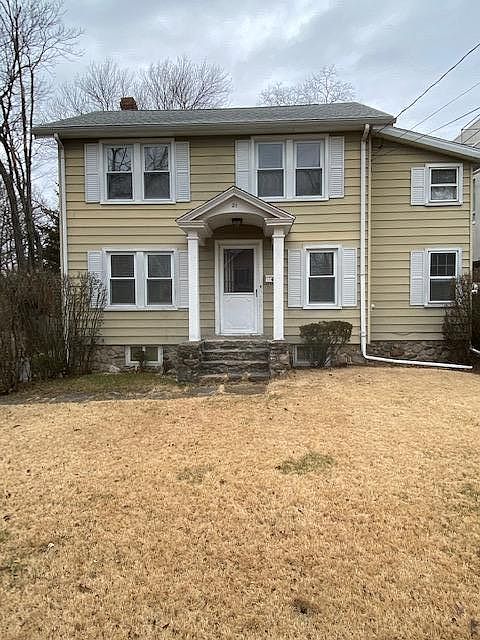 1st image of 21 Bradley Pl