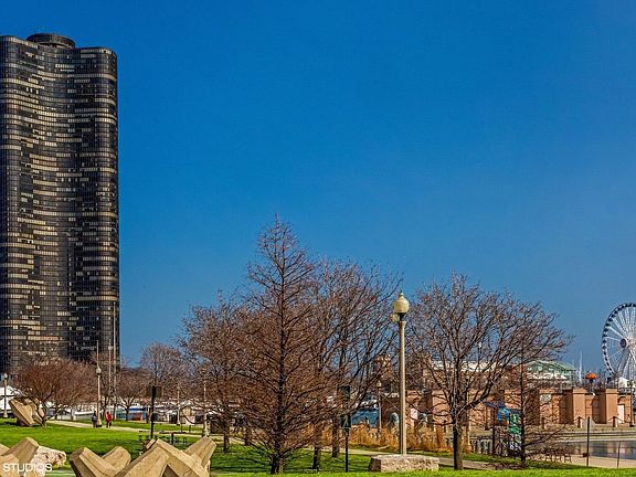 3rd image of 505 N Lake Shore Dr APT 2504